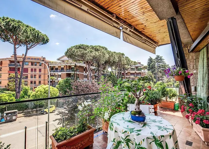 Terrazza Piccolomini: Elegant Stunning View Over Rome/st Peter's Dome Apartament Rzym