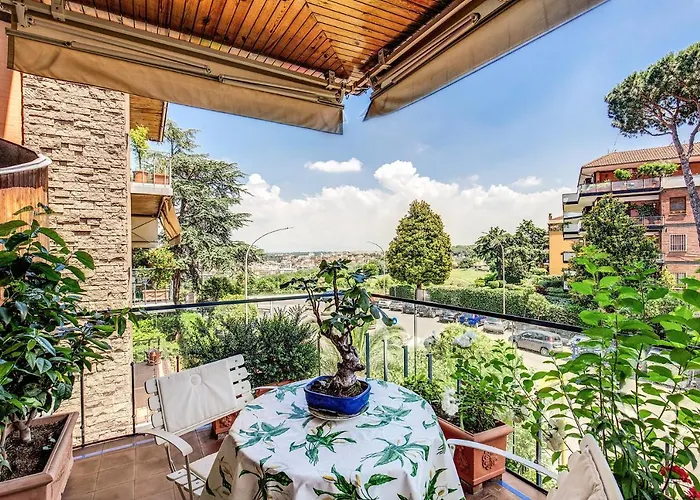 Apartament Terrazza Piccolomini: Elegant Stunning View Over Rome/st Peter's Dome