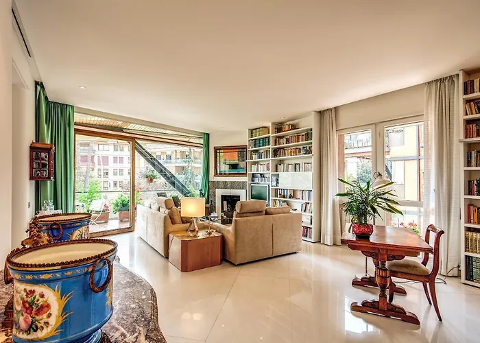 Apartament Terrazza Piccolomini: Elegant Stunning View Over Rome/st Peter's Dome