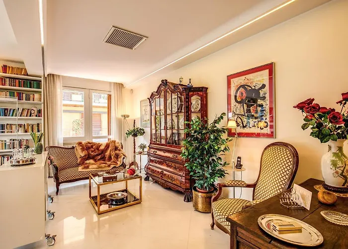 Apartament Terrazza Piccolomini: Elegant Stunning View Over Rome/st Peter's Dome *