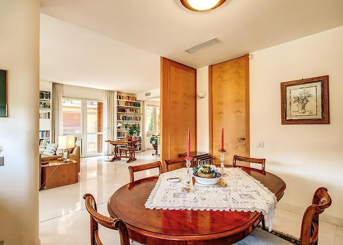 Terrazza Piccolomini: Elegant Stunning View Over Rome/st Peter's Dome Apartament Rzym